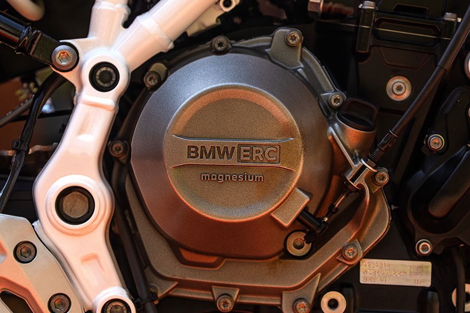 Engine Badge of F 450 GS