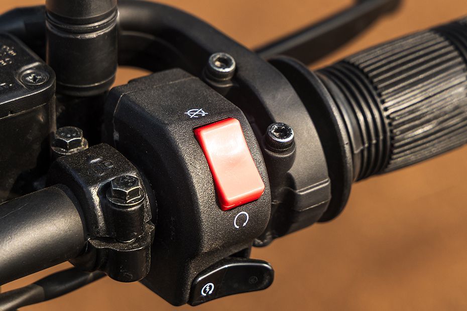 Engine Kill Switch of FZ-RAVE