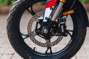 Front Brake of F 450 GS