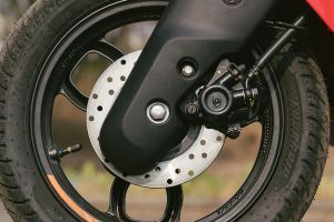 Front Brake Caliper of Chetak C2501