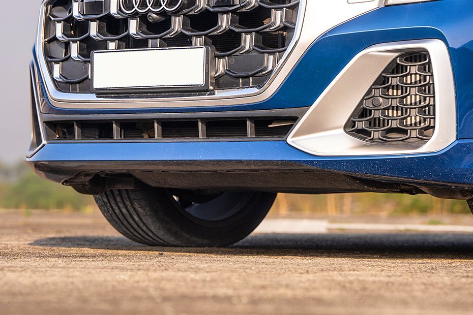 Front Bumper Image of SQ8