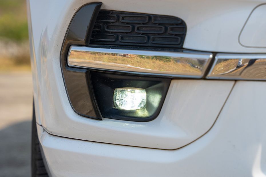 Front Fog Lamp Image of Meridian