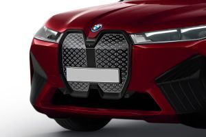 Front Grille Image of iX