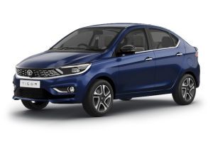 Front Left Quarter View Image of Tigor