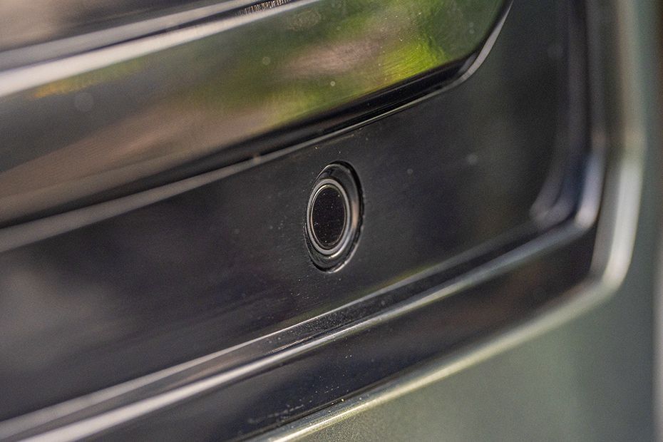 Front Parking Sensors Image of Taigun