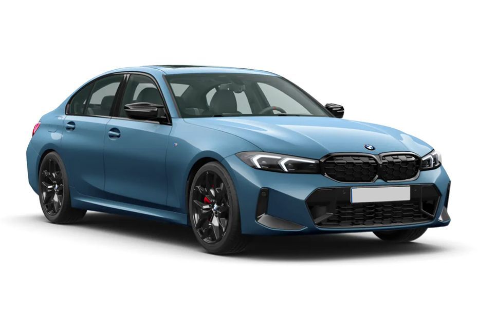 Front Right Quarter View Image of 3 Series