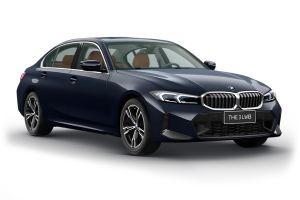 Front Right Quarter View Image of 3 Series Long Wheelbase