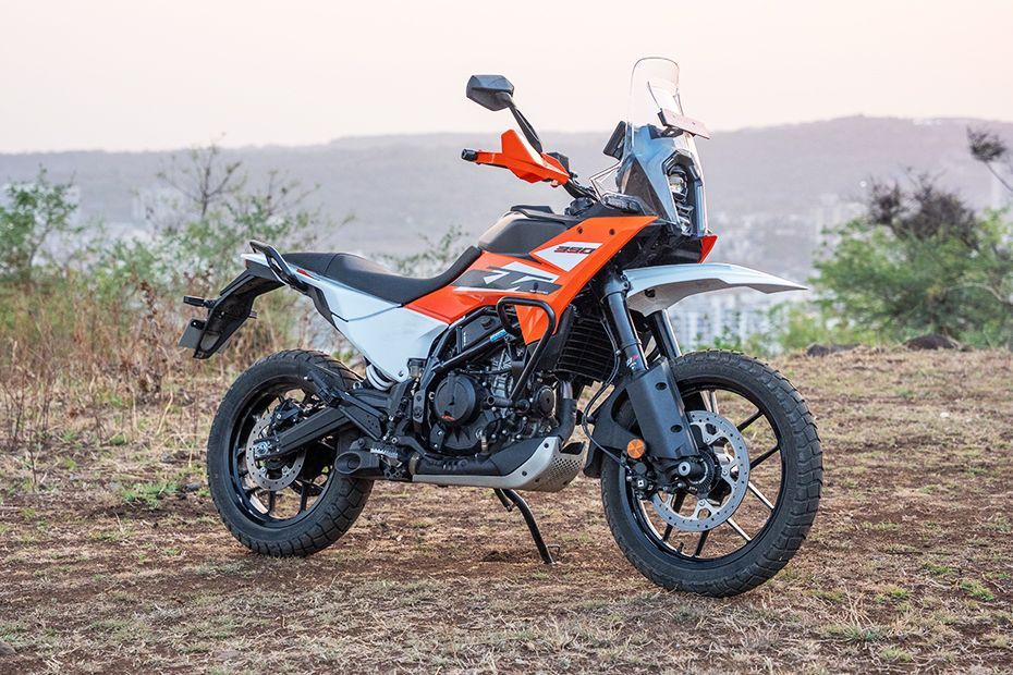 Front Right Quarter View of 390 Adventure