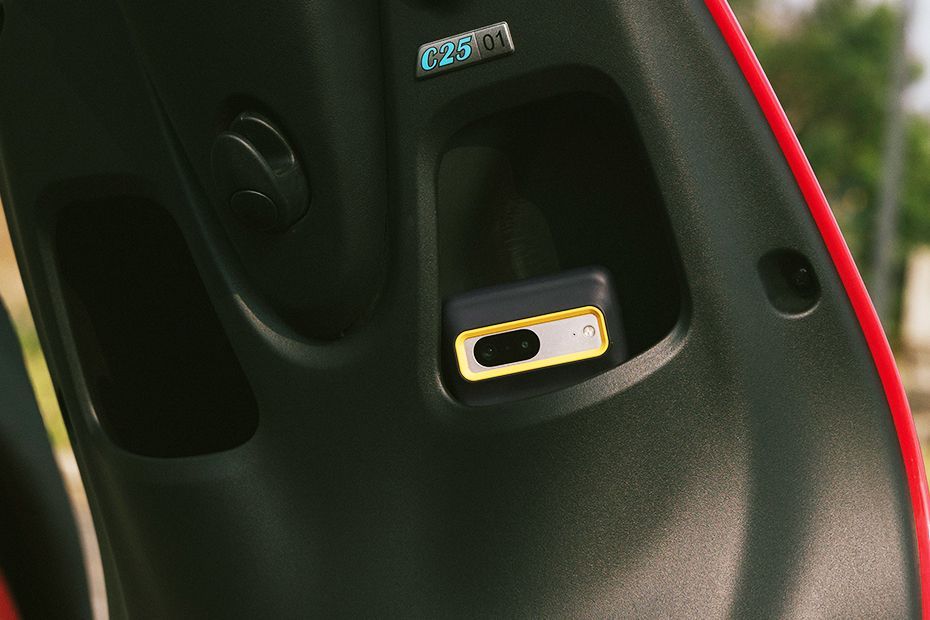Front storage of Chetak C2501