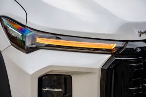 Turn Indicator (Front) Image of Majestor