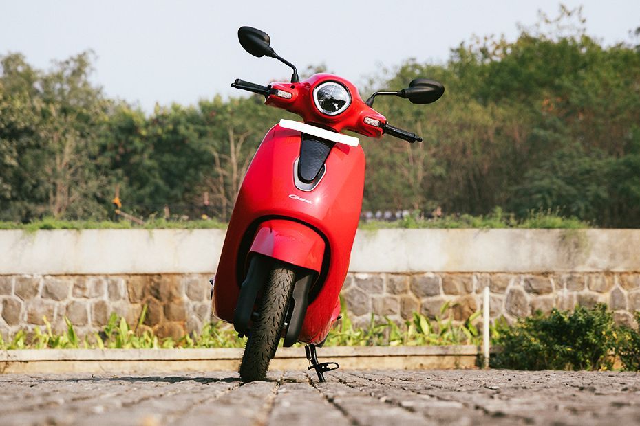 Front View of Chetak C2501