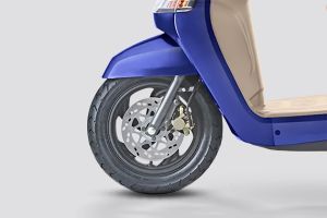 Front Wheel of iQube S