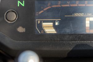 Fuel Gauge Image of FZ-RAVE