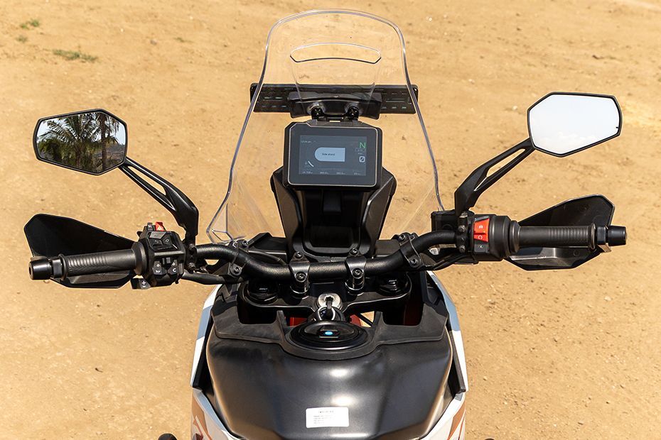 Handlebar of 390 Adventure X