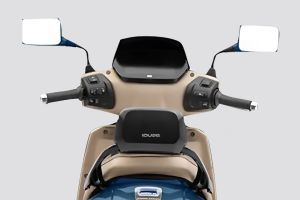 Handlebar of iQube