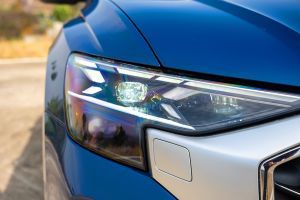 Headlight Image of SQ8