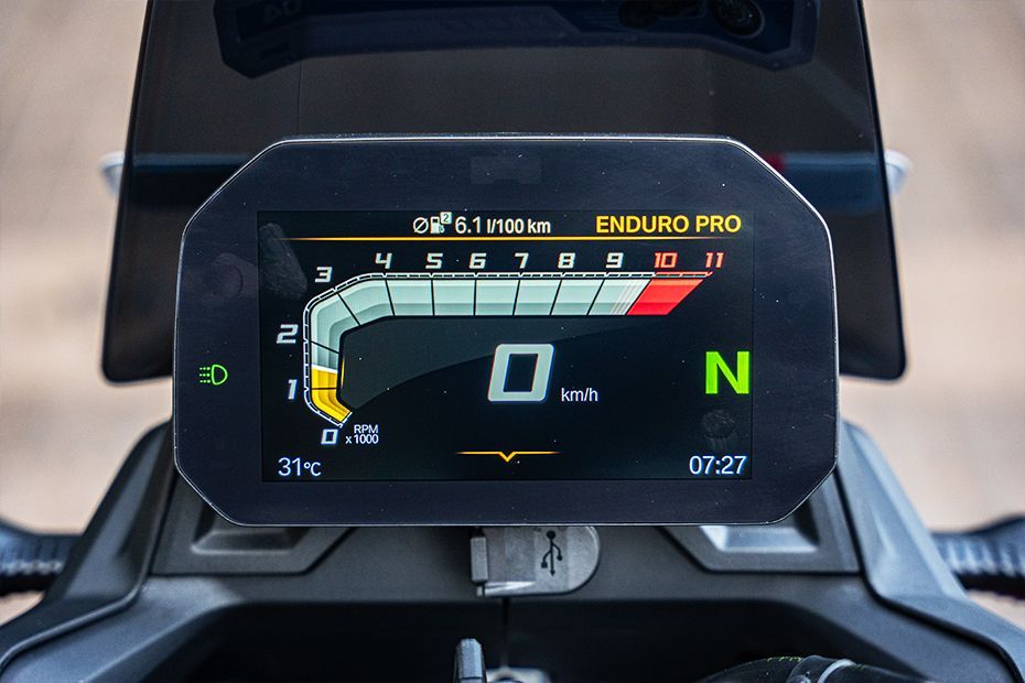 Instrument Cluster of F 450 GS