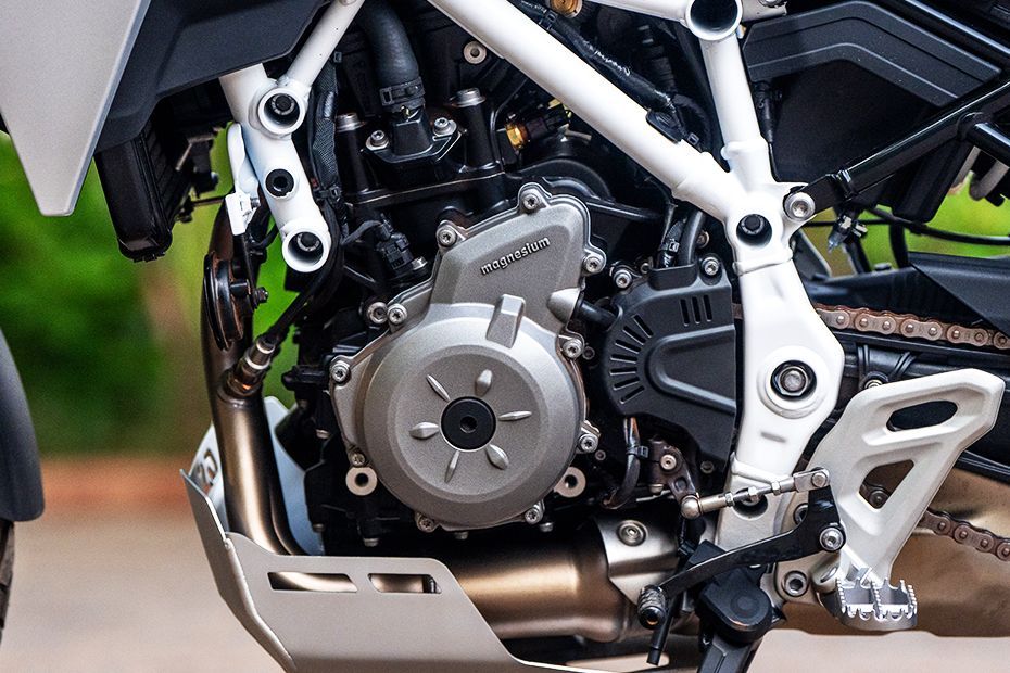 Engine (Left) of F 450 GS