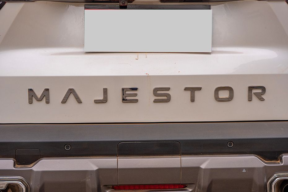 Model Badge Image of Majestor