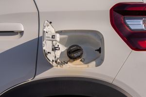 Fuel Lid (Open) Image of C3