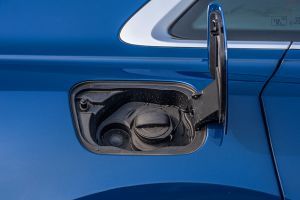 Fuel Lid (Open) Image of SQ8