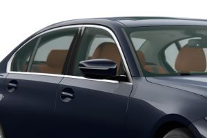 Outside Mirror Image of 3 Series Long Wheelbase