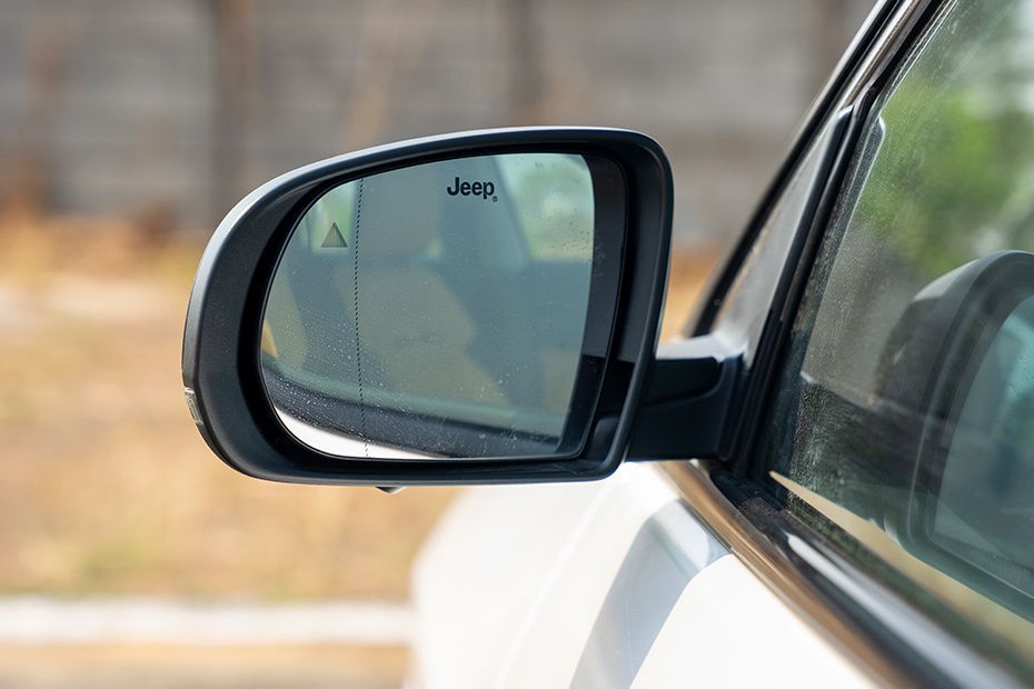Outside Mirror Glass Image of Meridian
