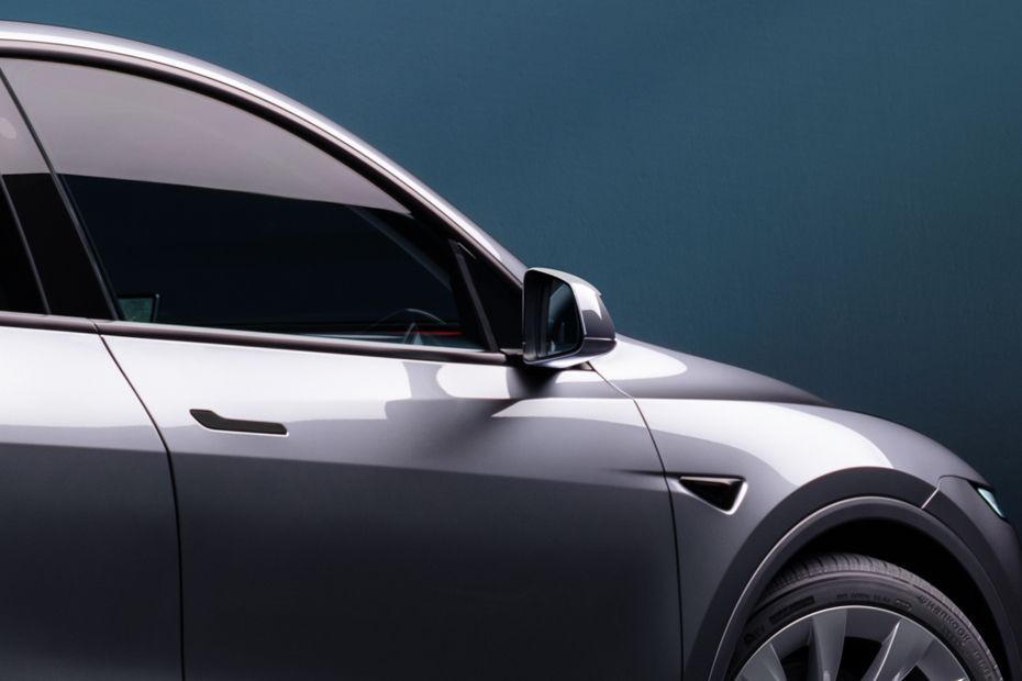 Outside Mirror Glass Image of Model Y