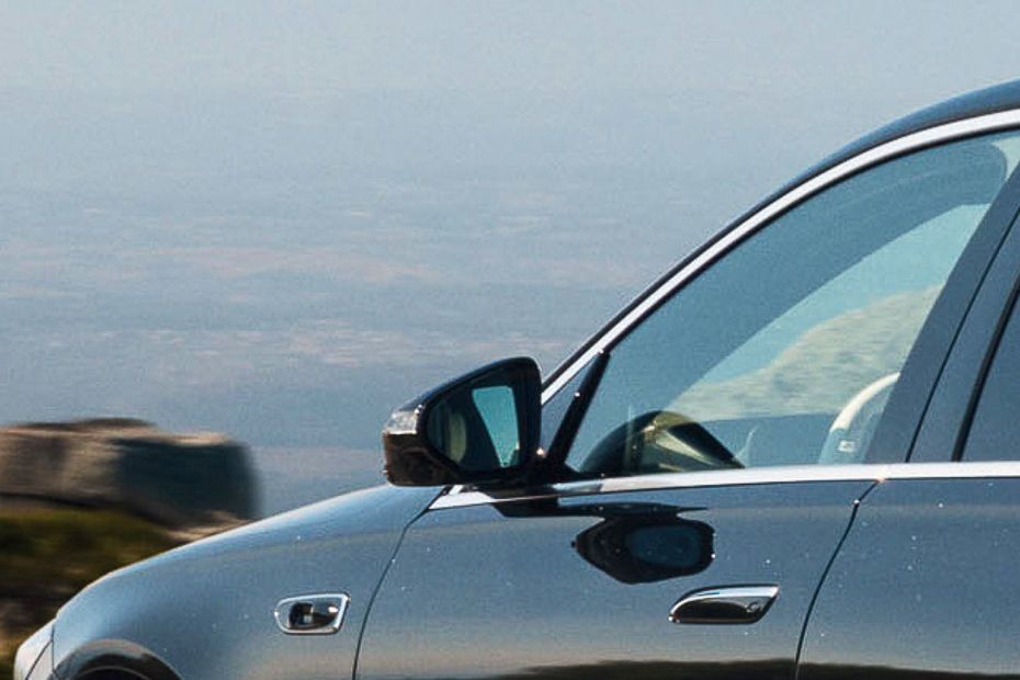 Outside Mirror Glass Image of S Class Facelift