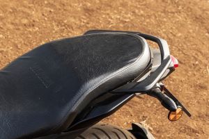 Pillion Seat of FZ-RAVE