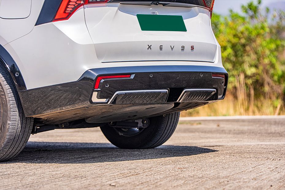 Rear Bumper Image of XEV 9S