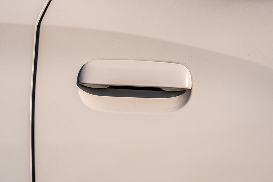 Rear Door Handle Image of C3