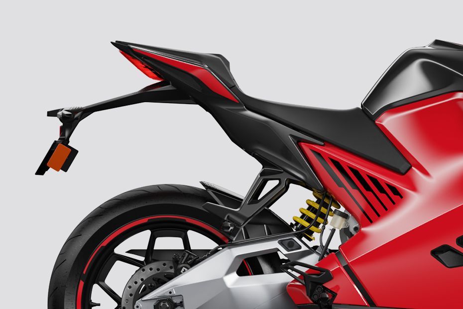 Rear Fairing of F77
