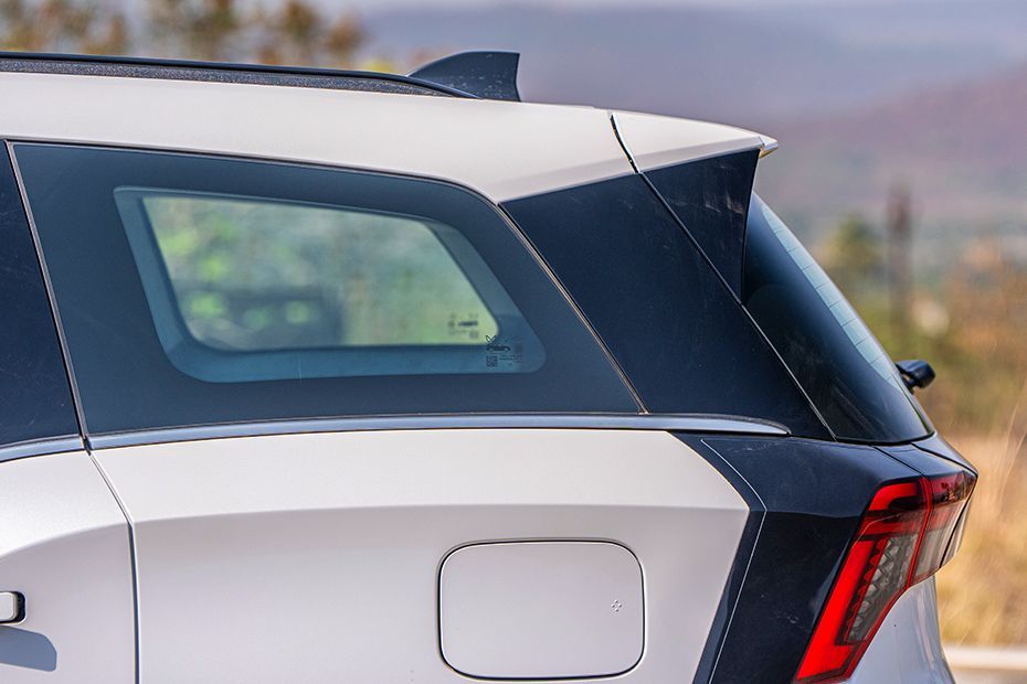 Rear Fender Image of XEV 9S
