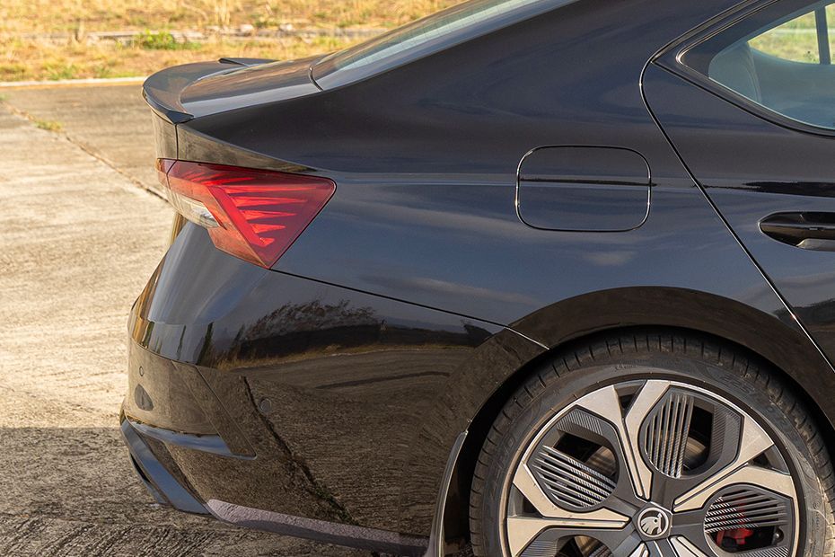 Rear Fender Image of Octavia RS