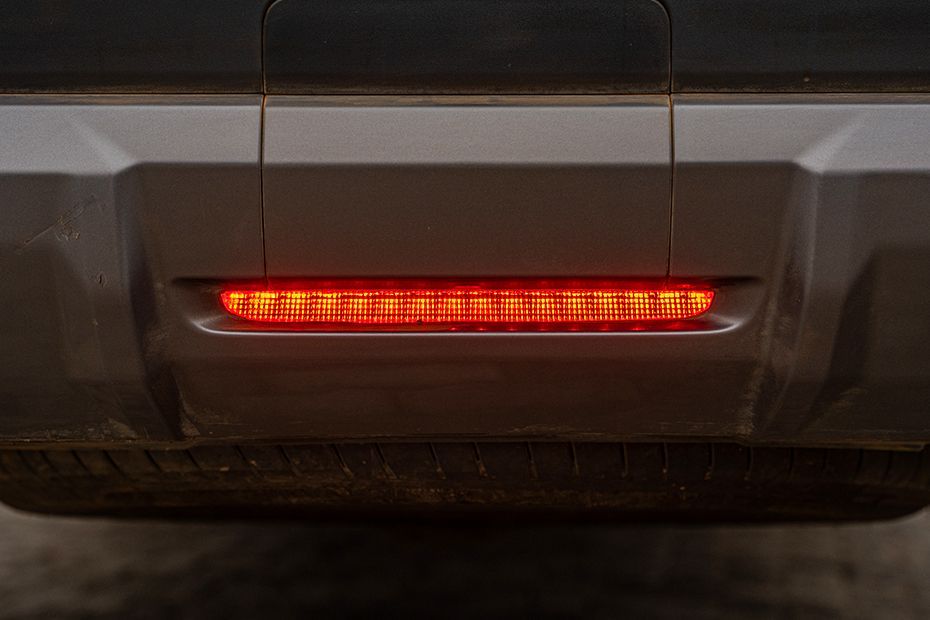 Rear Fog Lamp Image of Majestor