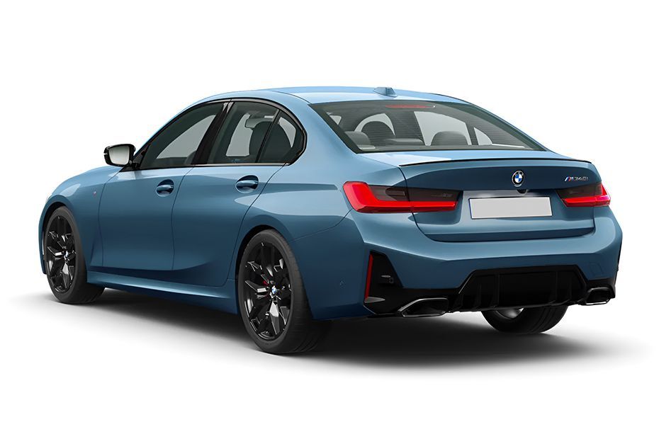 Rear Left Three Quarter View Image of 3 Series