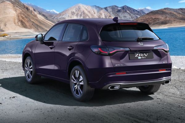 Rear Left Three Quarter View Image of ZR-V