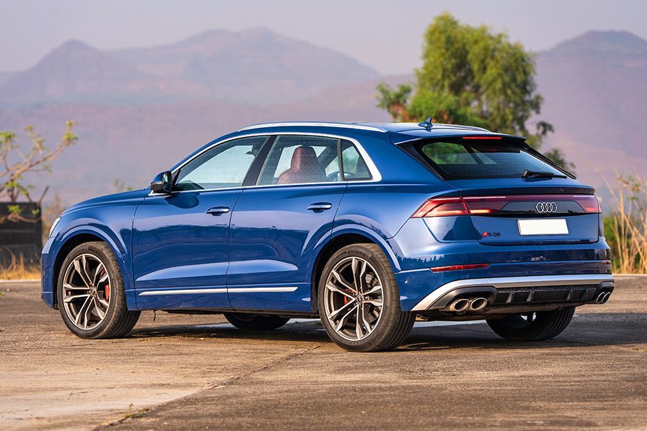 Rear Left Three Quarter View Image of SQ8