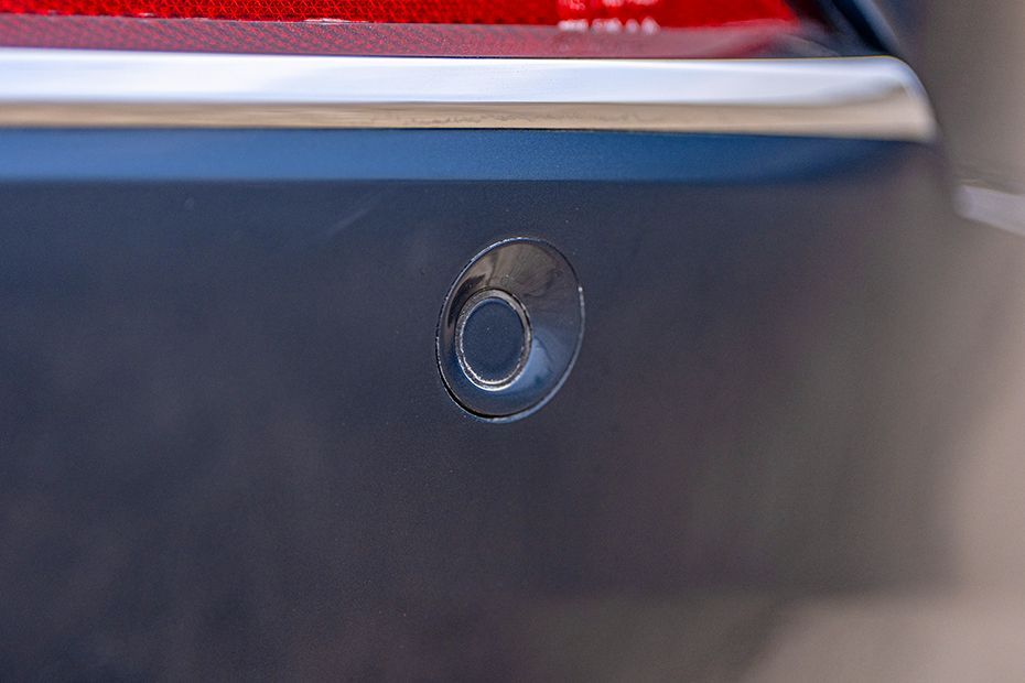 Rear Parking Sensors Image of XC90