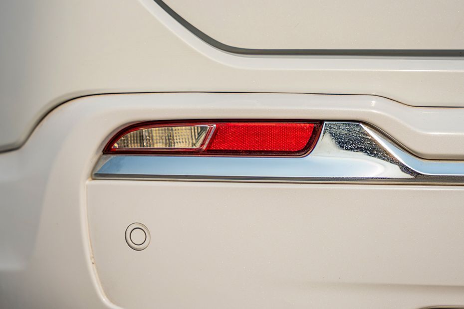Rear Reflector Image of Meridian