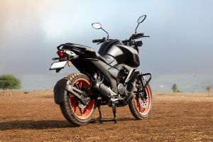 Rear Right Three Quarter View of FZ-RAVE