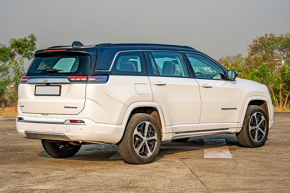 Rear Right Three Quarter View Image of Meridian