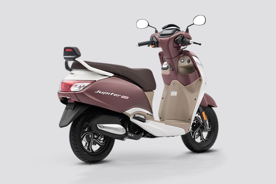 Rear Right Three Quarter View of Jupiter 125