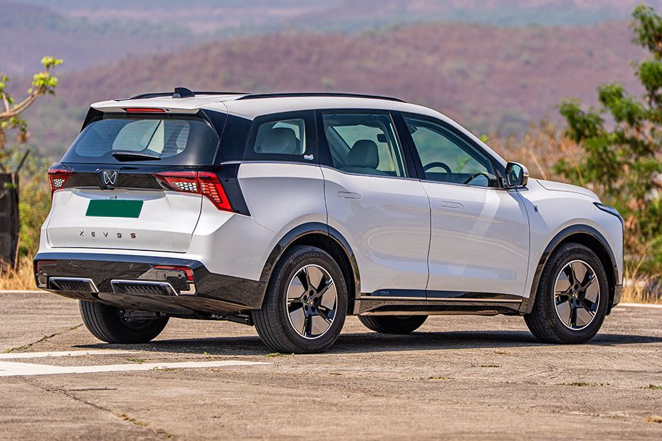 Rear Right Three Quarter View Image of XEV 9S