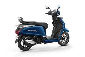 Rear Right Three Quarter View of Destini 125