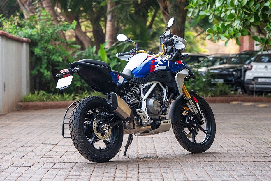 Rear Right Three Quarter View of F 450 GS