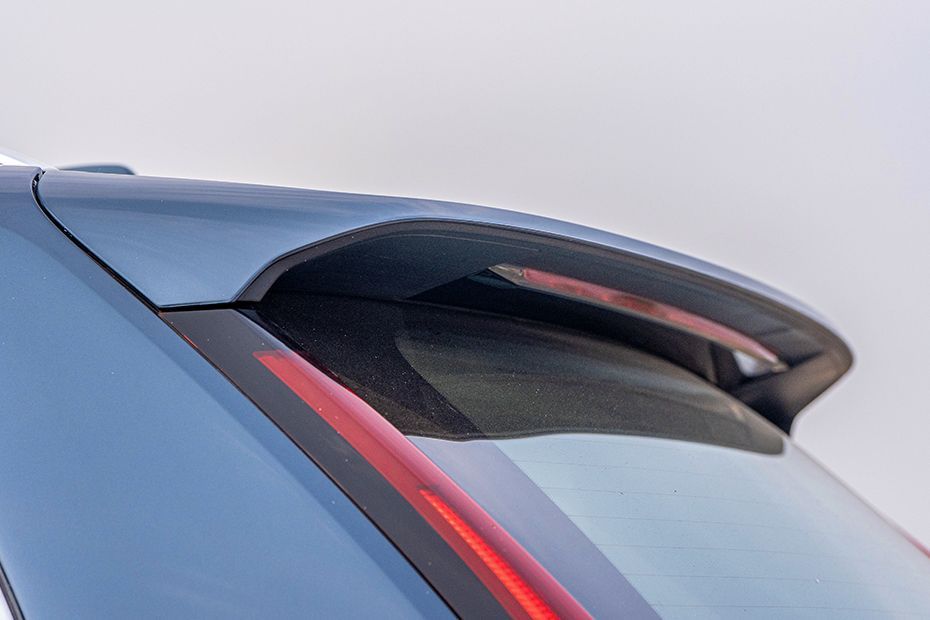 Rear Spoiler Image of XC90