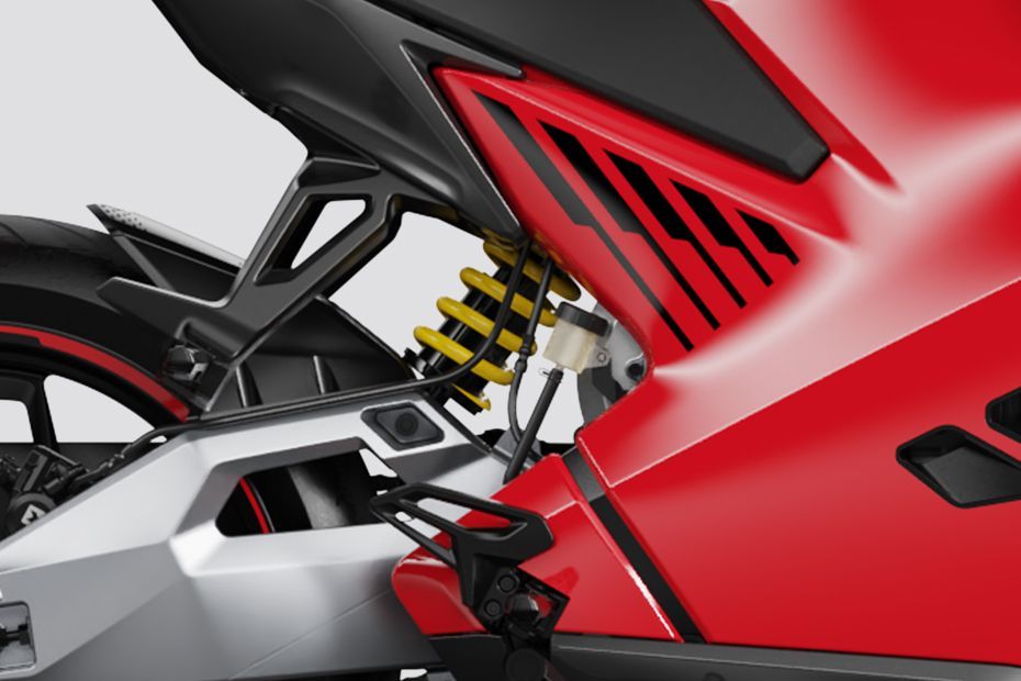 Rear Suspension of F77