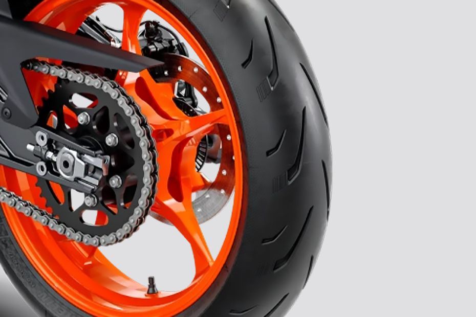 Rear Tyre of 390 Duke R